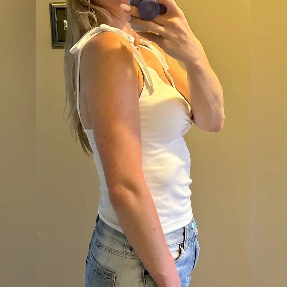 Forever 21 White Tie Strap Camisole - Picture 4 of 10